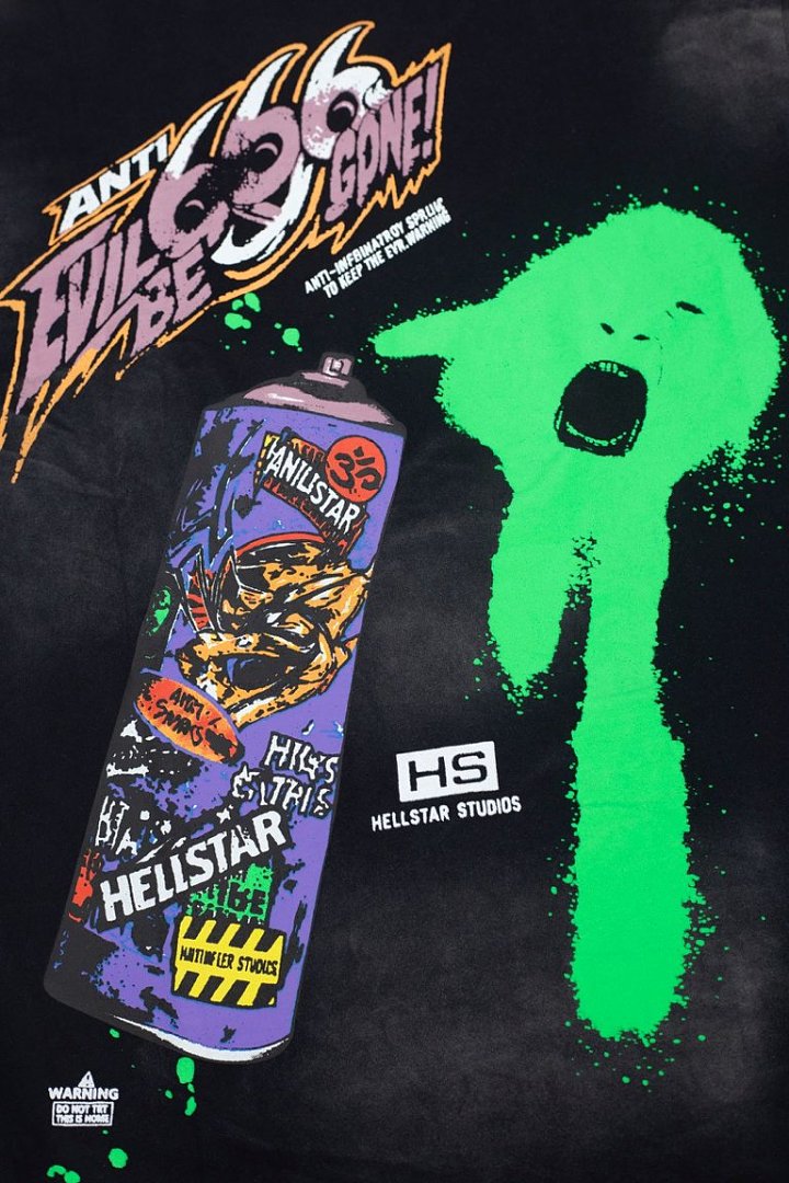 Vintage Black Spray‑Can Graphic Short Sleeve Street‑Wear T‑Shirt